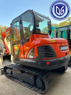 इस्तेमाल किया Doosan DX60 6Ton छोटे उत्खनन,नया मॉडल,उत्कृष्ट गुणवत्ता,पर्याप्त सूची