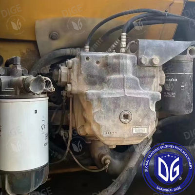 विश्वसनीय प्रदर्शन USED PC220-8 बढ़ी हुई पकड़ और कर्षण के साथ खुदाई मशीन