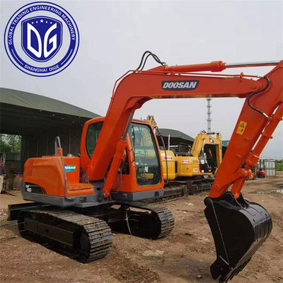 इस्तेमाल किया हुआ Doosan DX80 8 टन छोटा खुदाई मशीन उच्च दक्षता अच्छी गुणवत्ता बिक्री पर
