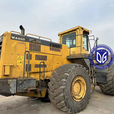 WA600-3 कोमात्सु प्रयुक्त लोडर खनन कार्य और बड़े निर्माण के लिए विशेष