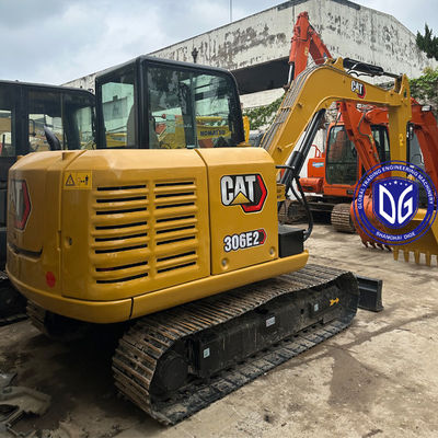CAT306E 6 टन कैटरपिलर क्रॉलर मिनी प्रयुक्त खुदाई मशीन बहुत नई और अच्छी स्थिति में