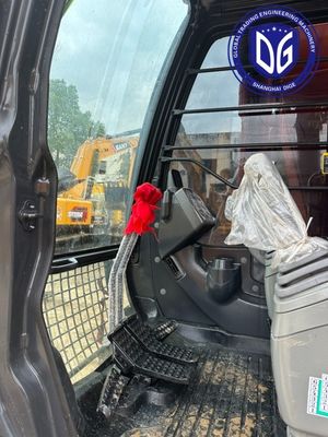 अच्छी पकड़ और कर्षण के साथ इस्तेमाल की गई हिताची ZX125 12 टन उत्खनन मशीन