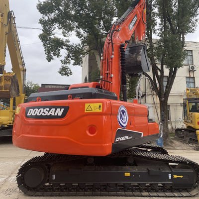 ट्रैक चलती प्रकार Doosan DX225 खुदाई आपकी निर्माण परियोजनाओं के लिए उत्कृष्ट प्रदर्शन और विश्वसनीयता